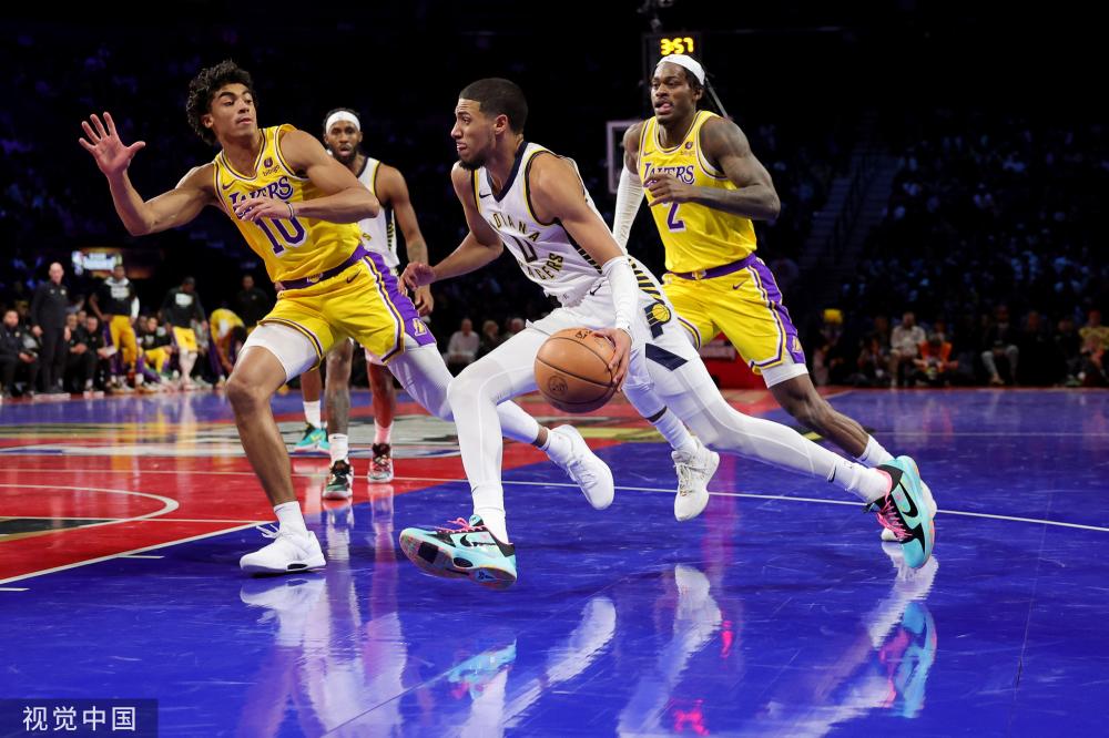 布朗关于 布朗关于