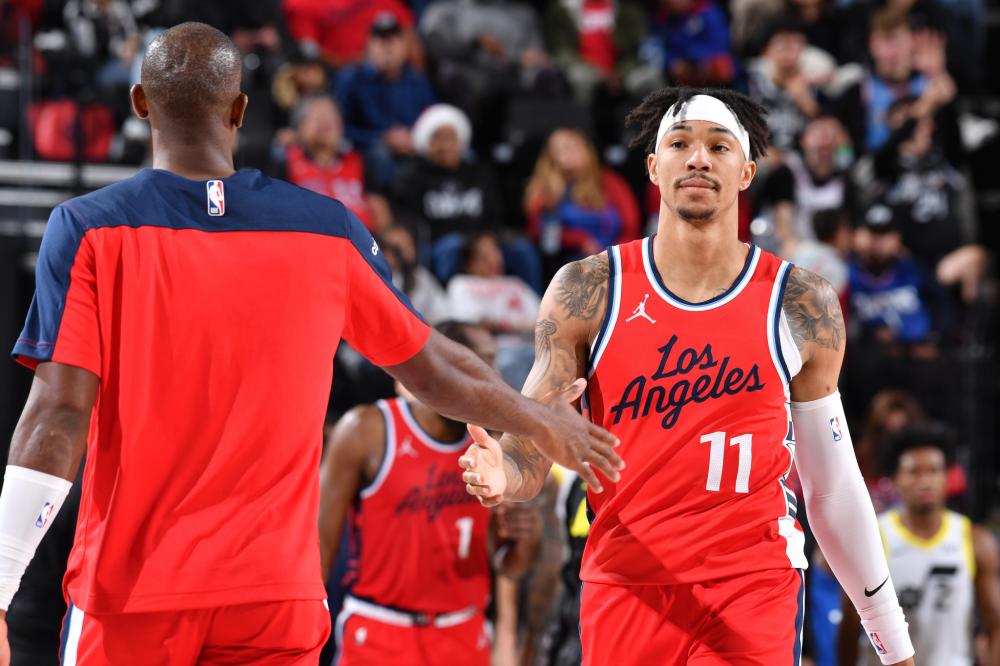 半场送出精 半场送出精